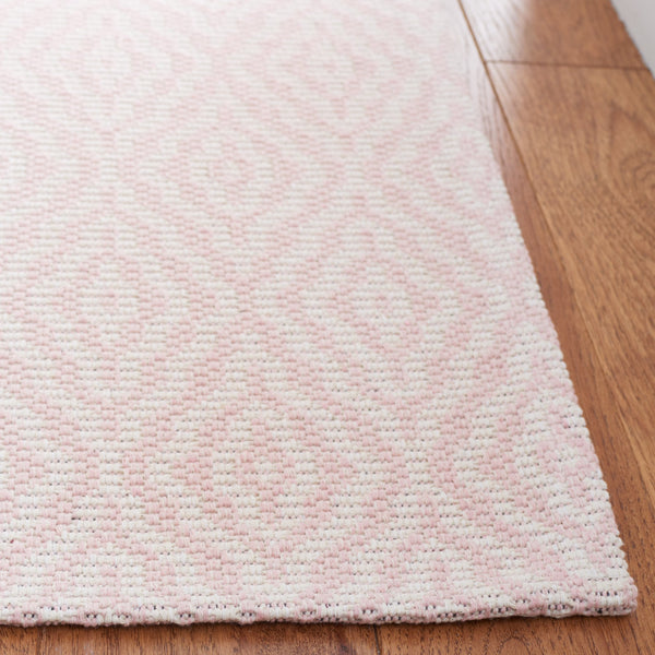 Safavieh Martha Stewart Cotton Area Rug: Elegant Geometric Design For Timeless Home Decor And Comfort Pink ,Ivory 100% Cotton Msr484u-28