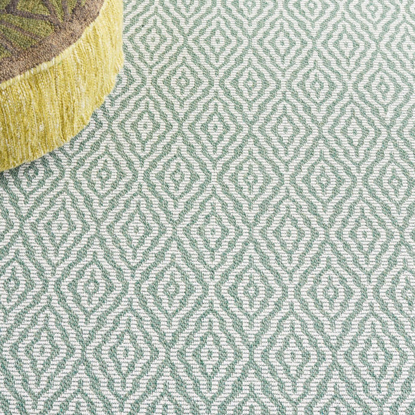 Safavieh Martha Stewart Cotton Area Rug: Elegant Geometric Design For Timeless Home Decor And Comfort Green ,Ivory 100% Cotton Msr484y-4