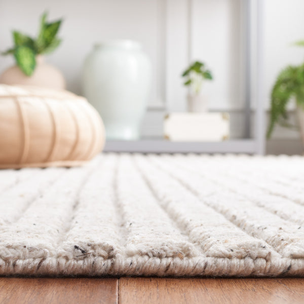 Safavieh Martha Modern Runner Area Rug - Hand-loomed Luxury For Hallways, Eco-friendly Softness & Style Beige 80% Pet And 20% Cotton Msr7301b-5