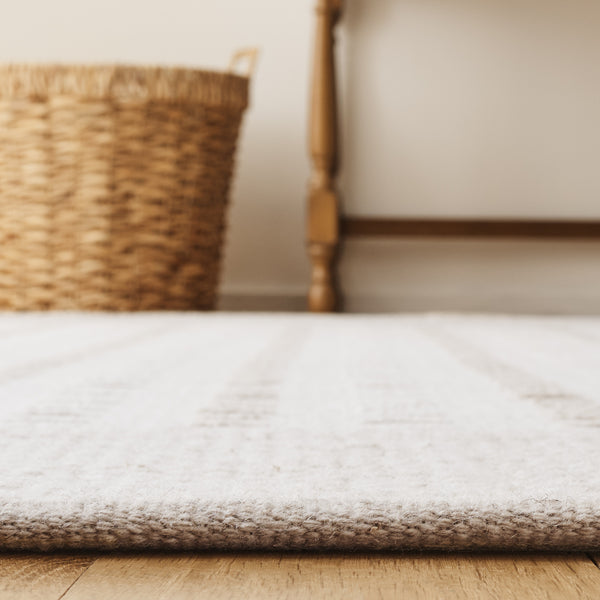 Safavieh Martha Elegant Handwoven Runner Area Rug - Timeless Craftsmanship & Soft Touch For Your Home Ivory 85% Wool 15% Cotton Msr9625a-5