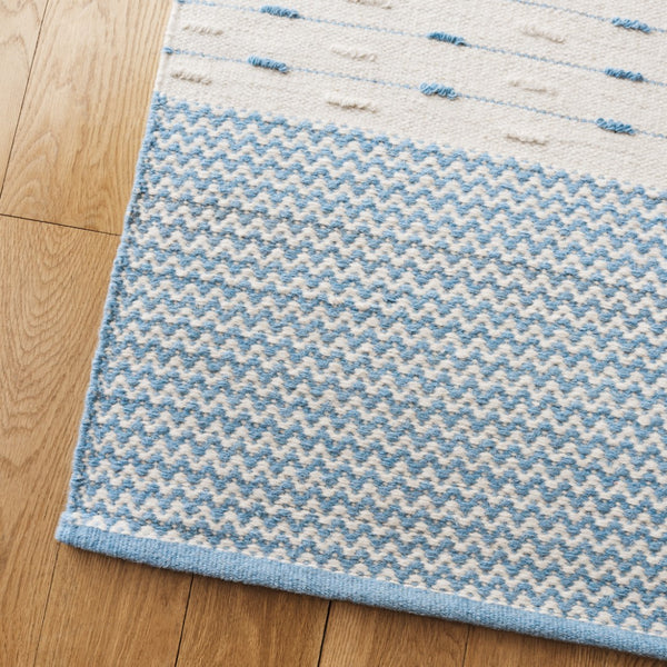 Safavieh Martha Handwoven Area Rug In Luxe Wool-cotton Blend For Modern Or Traditional Home Decor Elegance Light Blue ,Ivory 85% Wool 15% Cotton Msr9625k-4