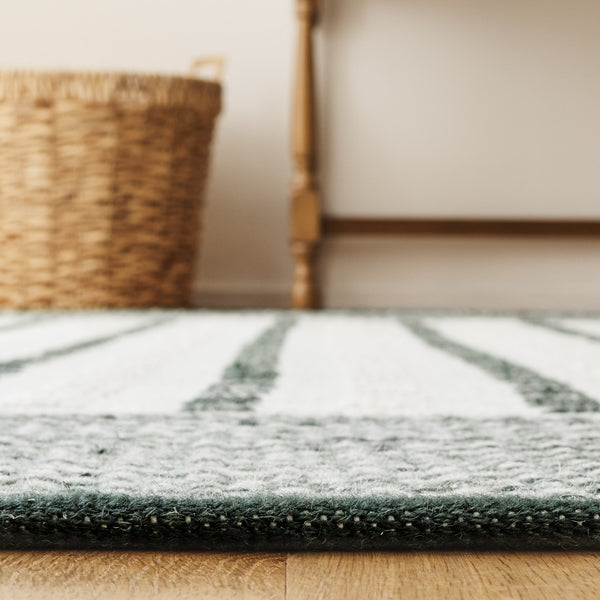 Safavieh Martha Handwoven Area Rug In Luxe Wool-cotton Blend For Modern Or Traditional Home Decor Elegance Dark Green ,Ivory 85% Wool 15% Cotton Msr9625x-9