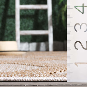 Safavieh Martha Stewart 6'7" Round Area Rug - Elegant Beige/Brown Geometric Design For Indoor & Outdoor Use Beige ,Brown Polypropylene Msro226b-7r