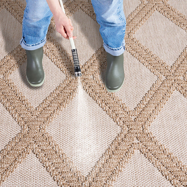 Safavieh Martha Stewart 6'7" Round Area Rug - Elegant Beige/Brown Geometric Design For Indoor & Outdoor Use Beige ,Brown Polypropylene Msro226b-7r