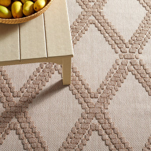 Safavieh Martha Stewart 6'7" Round Area Rug - Elegant Beige/Brown Geometric Design For Indoor & Outdoor Use Beige ,Brown Polypropylene Msro226b-7r