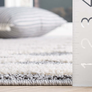 Safavieh Martha Stewart Lucia Shag Area Rug - Elegant Diamond Pattern, Durable Turkish Design For Any Space Grey ,Ivory Polypropylene Pile Msrs0730f-5