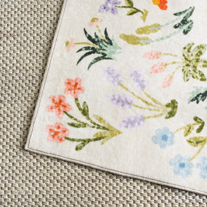 Safavieh Martha Stewart Washable Floral Area Rug - Elegant Design For Modern Homes, Easy To Clean & Slip-resistant Beige ,Red Polyester Pile Msrw186b-5