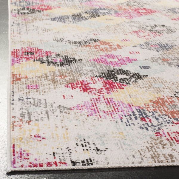 Montage Luxurious Power Loomed Area Rug in Durable Polypropylene for Stylish Home Décor Needs
