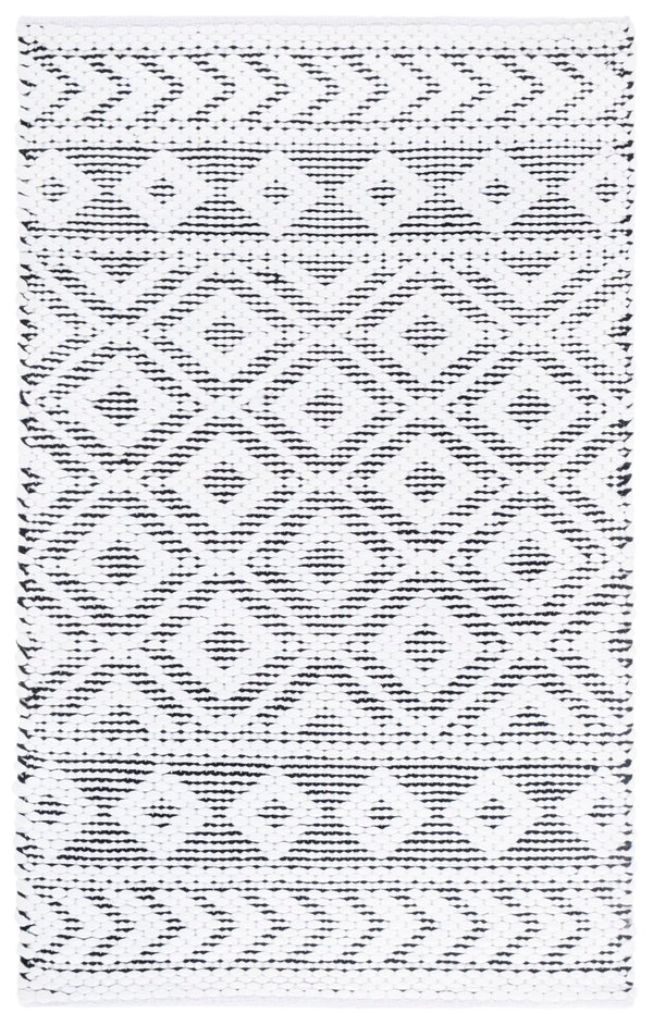 Safavieh Montauk Handwoven Area Rug - Chic Modern Design For Effortless Elegance And Easy Maintenance Ivory ,Black 80% Paper Chindi,20% Cotton Mtk178z-5