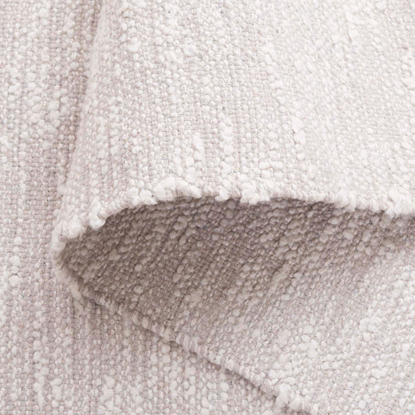 Safavieh Montauk Handwoven Area Rug - Elegant Recycled Cotton Design For Stylish, Sustainable Interiors Light Grey ,Ivory Recycled Cotton Mtk319f-28