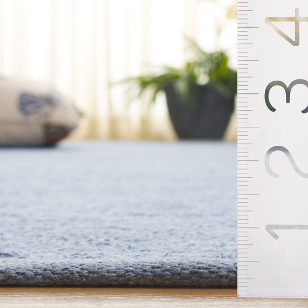 Safavieh Montauk Luxurious Handtufted Area Rug - Timeless Elegance For Any Room, Eco-friendly And Plush Comfort Blue 75% Recycled Cotton & 25% Viscose Mtk321m-6r