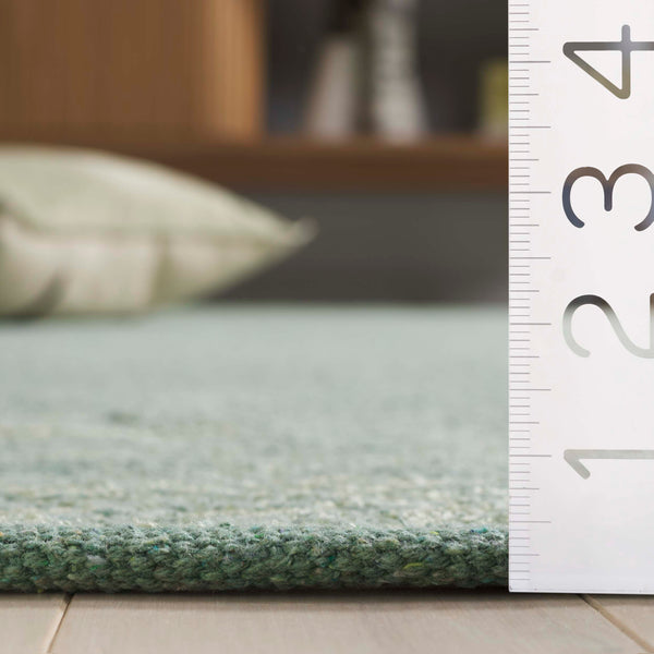 Safavieh Montauk Luxurious Handtufted Area Rug - Timeless Elegance For Any Room, Eco-friendly And Plush Comfort Green 75% Recycled Cotton & 25% Viscose Mtk321y-5