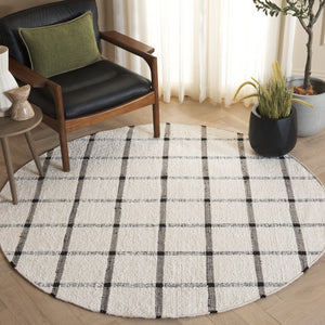 Safavieh Montauk Handwoven Area Rug - Sustainable Indian Craftsmanship For Timeless Elegance And Comfort Ivory ,Black Recycled Cotton Mtk322z-28
