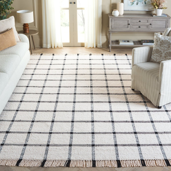 Safavieh Montauk Handwoven Area Rug - Sustainable Indian Craftsmanship For Timeless Elegance And Comfort Ivory ,Black Recycled Cotton Mtk322z-28