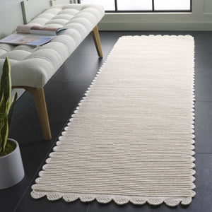 Safavieh Montauik Luxurious Handwoven Area Rug - Artisan Crafted Wool & Recycled Cotton For Timeless Elegance Ivory 85% Wool And 15% Recycled Cotton Mtk323a-4