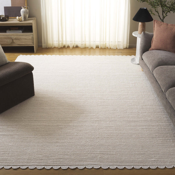 Safavieh Montauik Luxurious Handwoven Area Rug - Artisan Crafted Wool & Recycled Cotton For Timeless Elegance Ivory 85% Wool And 15% Recycled Cotton Mtk323a-4