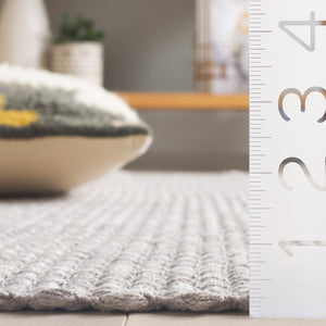 Safavieh Montauk 476b Area Rug - Timeless Elegance With Artisanal Tassels, Perfect For Any Home Decor Style Light Grey Cotton Mtk476f-29