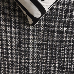 Safavieh Montauk 476b Area Rug - Timeless Elegance With Artisanal Tassels, Perfect For Any Home Decor Style Black Cotton Mtk476z-8