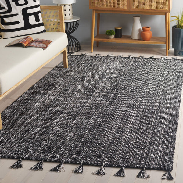 Safavieh Montauk 476b Area Rug - Timeless Elegance With Artisanal Tassels, Perfect For Any Home Decor Style Black Cotton Mtk476z-8