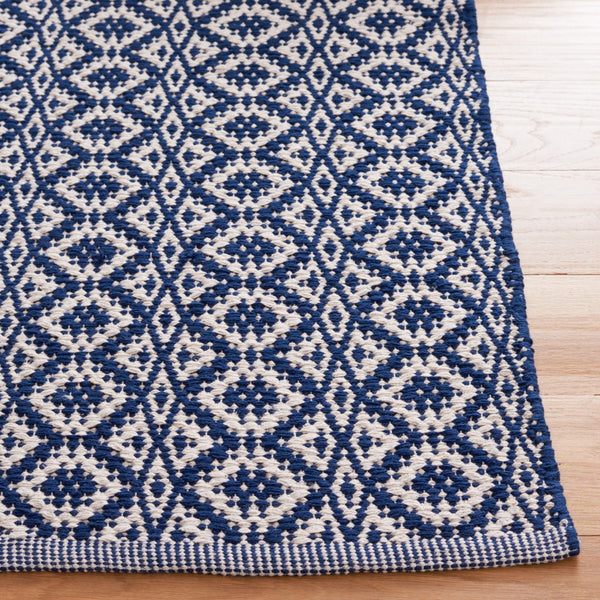 Montauk Hand Woven Cotton Rug - Luxurious 9mm Pile Height, Crafted in India for Elegant Spaces