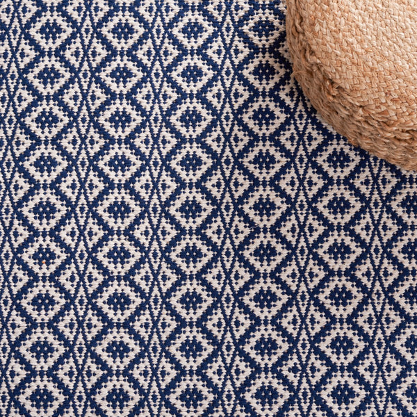 Montauk Hand Woven Cotton Rug - Luxurious 9mm Pile Height, Crafted in India for Elegant Spaces