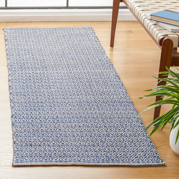 Safavieh Montauk Hand-Woven 10X14 Ivory Navy Cotton Rug — Low-Profile 1/4" Pile, Transitional Elegance For Living Spaces MTK717H-10