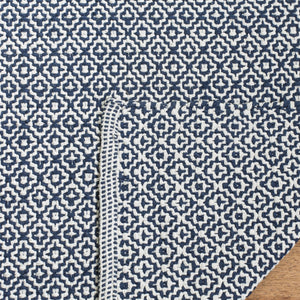 Safavieh Montauk Hand-Woven 10X14 Ivory Navy Cotton Rug — Low-Profile 1/4" Pile, Transitional Elegance For Living Spaces MTK717H-10
