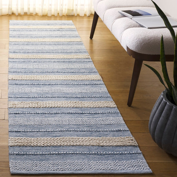 Safavieh Montauk Handloom Cotton Area Rug - Luxurious Comfort And Timeless Elegance For Your Home Decor Silver ,Ivory Cotton Mtk976f-8