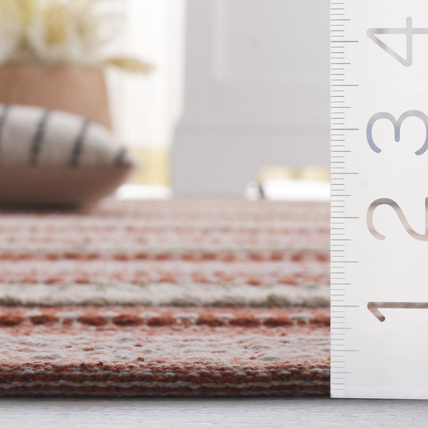 Safavieh Montauk Hand-loomed Area Rug - Luxurious Rectangle Design For Elegant Home Decor And Comfort Orange ,Ivory Cotton Mtk976p-5