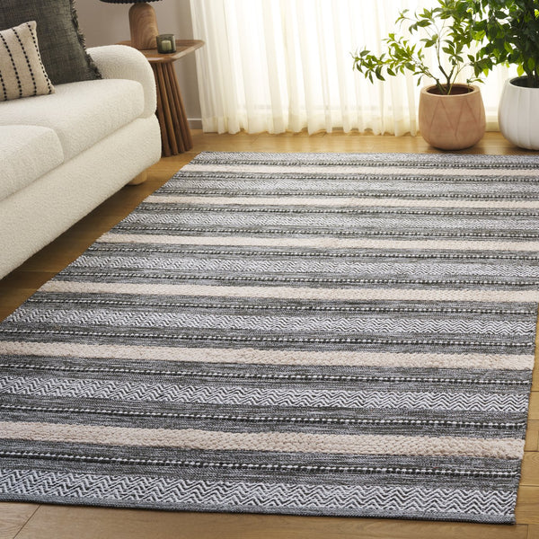 Safavieh Montauk Hand-loomed Area Rug - Luxurious Rectangle Design For Elegant Home Decor And Comfort Green ,Ivory Cotton Mtk976y-5