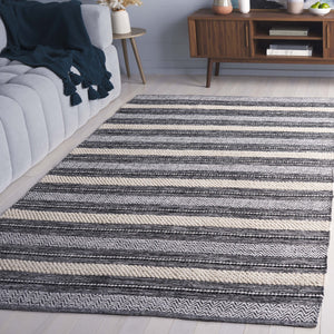 Safavieh Montauk Hand-loomed Area Rug - Luxurious Rectangle Design For Elegant Home Decor And Comfort Black ,Ivory Cotton Mtk976z-5