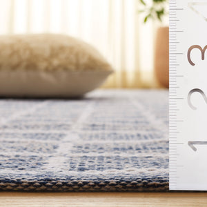 Safavieh Montauk Exquisite Handloom Area Rug - Elegant Medium Rectangle Design For Luxurious Home Decor Navy ,Ivory Cotton Mtk977n-5