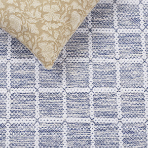 Safavieh Montauk Exquisite Handloom Area Rug - Elegant Medium Rectangle Design For Luxurious Home Decor Navy ,Ivory Cotton Mtk977n-5