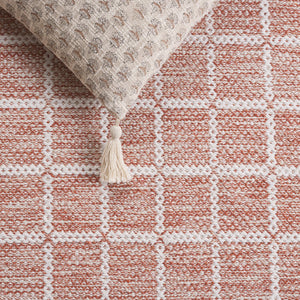 Safavieh Montauk Exquisite Handloom Area Rug - Elegant Medium Rectangle Design For Luxurious Home Decor Orange ,Ivory Cotton Mtk977p-5