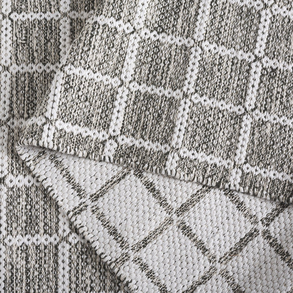 Safavieh Montauk Exquisite Handloom Area Rug - Elegant Medium Rectangle Design For Luxurious Home Decor Green ,Ivory Cotton Mtk977y-5