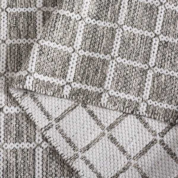 Safavieh Montauk Handloomed Area Rug - Exquisite Indian Craftsmanship For Elegant Home Décor Solutions Green ,Ivory Cotton Mtk977y-3