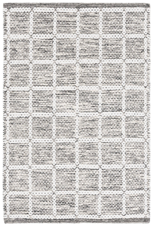 Safavieh Montauk Handloomed Area Rug - Exquisite Indian Craftsmanship For Elegant Home Décor Solutions Black ,Ivory Cotton Mtk977z-3