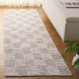 Safavieh Montauk Elegant Handloom Area Rug In Shimmering Silver And Ivory - Timeless Style For Your Space Brown ,Ivory Cotton Mtk979t-8