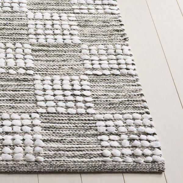 Safavieh Montauk Medium Rectangle Area Rug - Handloomed Cotton Luxury For Elegant Home Décor & Comfort Green ,Ivory Cotton Mtk979y-5