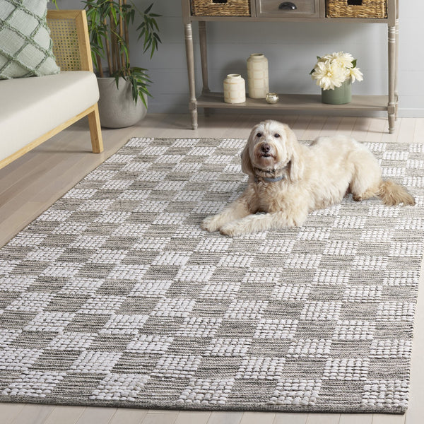 Safavieh Montauk Medium Rectangle Area Rug - Handloomed Cotton Luxury For Elegant Home Décor & Comfort Green ,Ivory Cotton Mtk979y-5