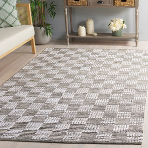Safavieh Montauk Elegant Handloom Area Rug In Shimmering Silver And Ivory - Timeless Style For Your Space Green ,Ivory Cotton Mtk979y-8