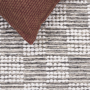 Safavieh Montauk Medium Rectangle Area Rug - Handloomed Cotton Luxury For Elegant Home Décor & Comfort Black ,Ivory Cotton Mtk979z-5