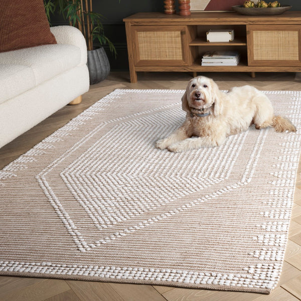 Safavieh Montauk Handcrafted Area Rug - Elegant Cotton Design For Luxurious Comfort In Any Space Beige ,Ivory Cotton Mtk980b-8