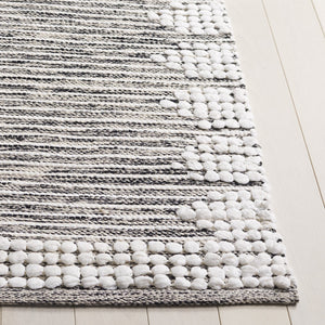 Safavieh Montauk Handloom Medium Rectangle Area Rug - Elegant Cotton Craftsmanship For Timeless Home Decor Black ,Ivory Cotton Mtk980z-5