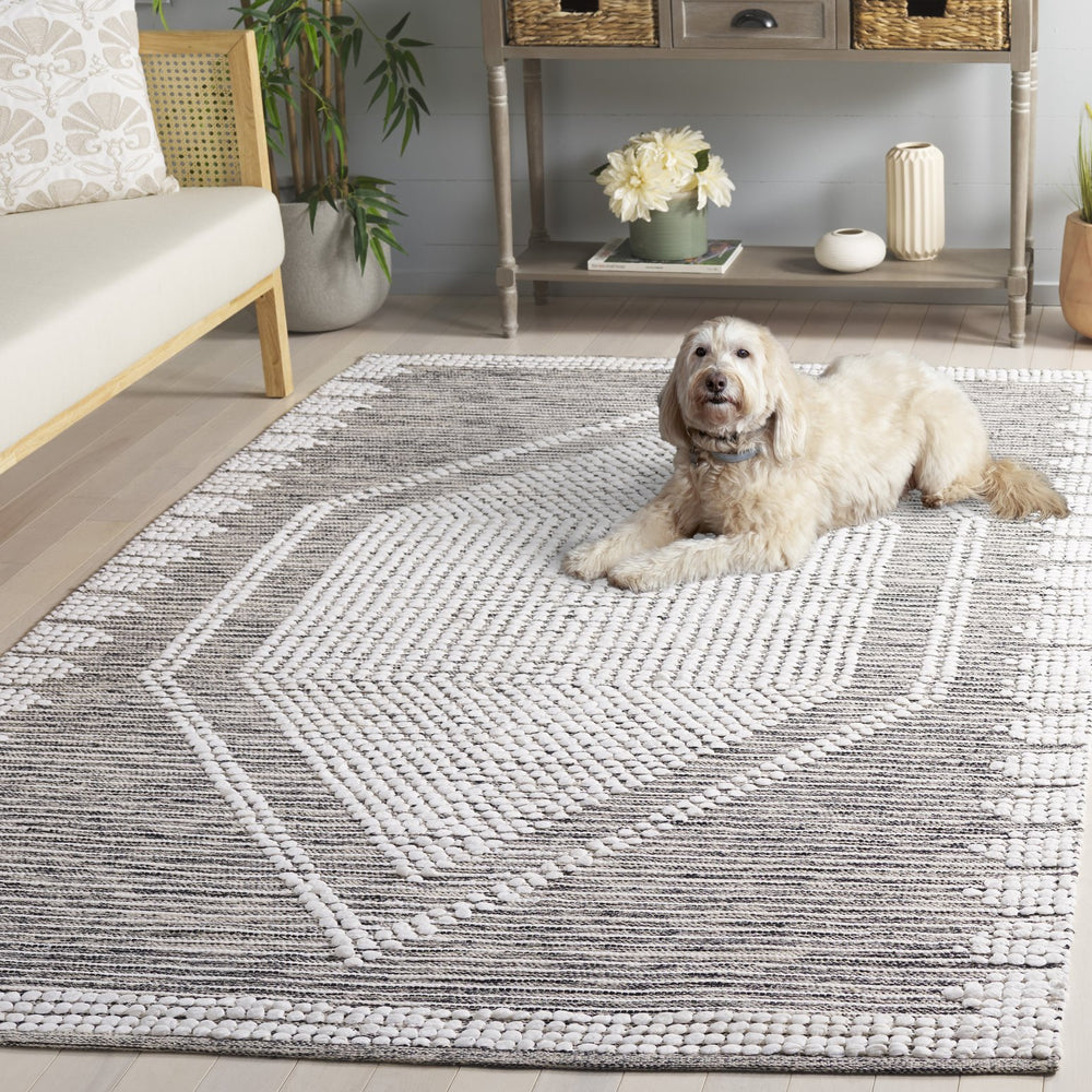 Safavieh Montauk Handloom Medium Rectangle Area Rug - Elegant Cotton Craftsmanship For Timeless Home Decor Black ,Ivory Cotton Mtk980z-5