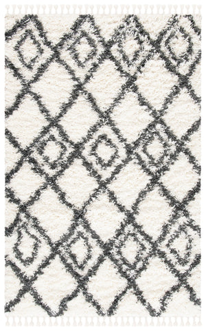 Safavieh Moroccan Bohemian-style Runner Rug - Luxurious Geometric Design For Elegant Home Decor Enhancement Ivory ,Dark Grey Polyproylene Mts335a-4