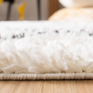 Safavieh Moroccan Bohemian-style Runner Rug - Luxurious Geometric Design For Elegant Home Decor Enhancement Ivory ,Dark Grey Polyproylene Mts335a-4