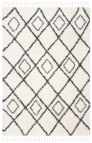 Safavieh Moroccan Bohemian-style Runner Rug - Luxurious Geometric Design For Elegant Home Decor Enhancement Ivory ,Dark Grey Polyproylene Mts335a-4