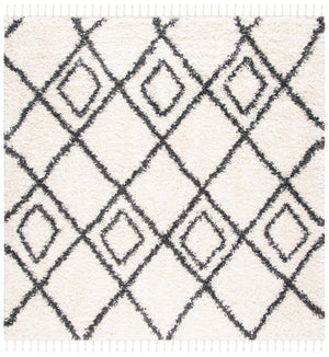 Safavieh Moroccan Bohemian-style Runner Rug - Luxurious Geometric Design For Elegant Home Decor Enhancement Ivory ,Dark Grey Polyproylene Mts335a-4