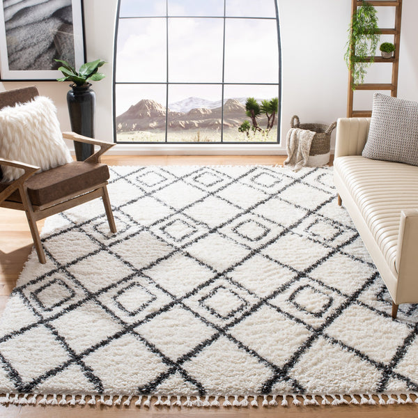 Safavieh Moroccan Bohemian-style Runner Rug - Luxurious Geometric Design For Elegant Home Decor Enhancement Ivory ,Dark Grey Polyproylene Mts335a-4